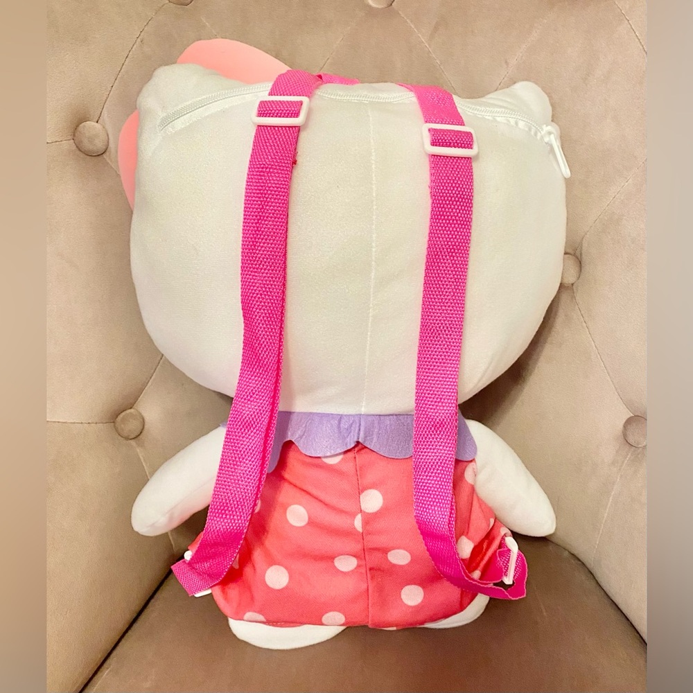 Hello Kitty - Picture 3 of 6